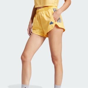 TIRO CUT 3-STRIPES SUMMER SHORTS
size medium